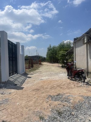 bán đất tại võ văn kiệt, 330 triệu, 135 m2, phú mỹ, bà rịa vũng tàu