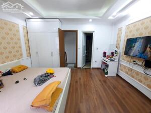 Bán gấp nhà 5 tầng khu vực Yên Duyên, Yên Sở, ô tô tránh, kinh doanh giá 8.85 tỷ