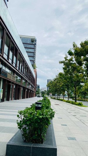 cho thuê nhanh căn shophouse 2 tầng, 220m2 chỉ 120tr/th the metropole thủ thiêm. lh: 0949051879