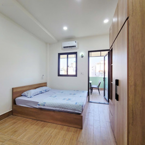 cho thuê căn hộ quận 10 có ban công lớn cực chill full nội thất mới 100%