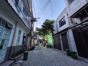 khu an thượng, nhà 2 tầng, góc 2 mặt tiền. khu phố du lịch, chỉ 7. x tỷ