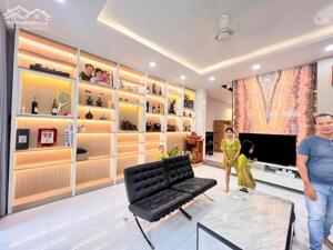 Bán căn nhà phố khu Văn Hoa Villas, Thống Nhất, Biên Hòa đã hoàn thiện chỉ 9t3!