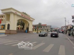 nhà 2 lầu 2mt đường nhựa lựng xanh - quang trung - tp. uông bí (6mx20m)x2t. giá: 4,4 tỷ