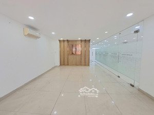 cho thuê nhà. dt: 8x23. mặt tiền đường 20m. khu trung tâm hành chính tp. thủ đức. giá thuê 60tr/th.