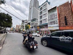 bán nhà góc 2 mặt tiền đường nguyễn thiện thuật, trung tâm nha trang