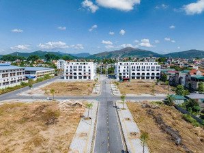 cắt lỗ đậm sâu lô hoa hậu đẳng cấp cạnh khe thoáng siêu đẹp dự án midtown uông bí giá chỉ 1,6x tỷ