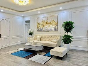 cho thuê căn hộ khu trung hòa nhân chính, diện tích 153m2 đủ nội thất mới , giá 18tr/ tháng