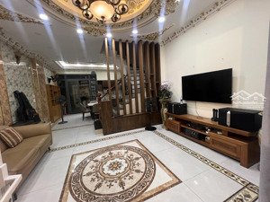 cho thuê nhà riêng cao cấp quận 7