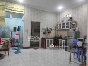 bán nhà cấp 4 hẻm daisu đường hoàng việt, 82m2 giá 3 tỷ, khu dân cư yên tĩnh