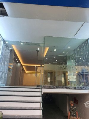 cho thuê cửa hàng 90 triệu, 120m2 tại bà triệu, hai bà trưng, hà nội