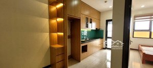 chú em đang cần bán căn chung cư bê tông xuân mai.cán tầng thấp có thang máy.toà 11t2 .0979174833