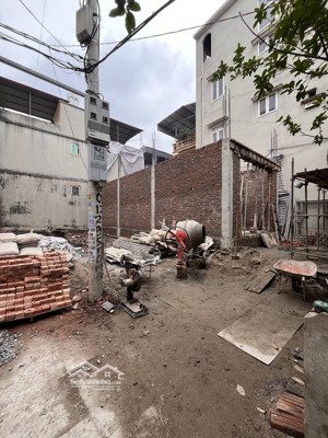 em cần bán lô đất 50m2 tổ 6 yên nghĩa oto đỗ cửa
