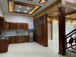 cho thuê nhà mặt đường bình than - đại phúc