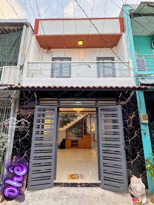 kẹt tiền bán gấp giá 1tỷ240 shr bao phí thuế, gần chợ nhỏ bờ đất mới