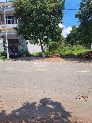 bán đất khu tt thương mại thủ thừa, long an giá 1ty350 dt 4x16m, lô đẹp