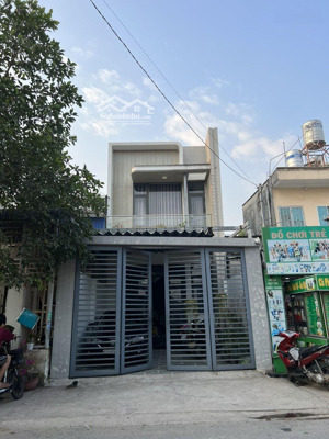 cho thuê nhà trệt lầu dx 006 phú mỹ