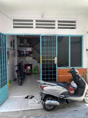 nhà nc - đường số 7 - 3,7x12m - 3pn 2wc - có sân thượng - 9 triệu tl - hằng 0906656852 xem nhà