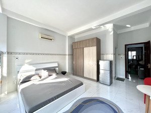 khai trương 2 căn hộ ban công siêu mới đối diện đầm sen - hoà bình quận 11 hẻm oto giáp tân bình