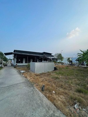 chủ bán gấp 2 mặt tiền lê hồng phong view bờ hồ