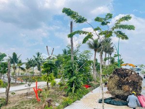 cần bán đất trung tâm thương mại - hành chính thủ thừa, giá chỉ 18 triệu/m², shr