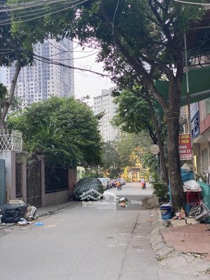 phân lô - vỉa hè - 7 tầng thang máy - thiết kế xịn sò - ở kết hợp kinh doanh đỉnh - giá đầu tư.