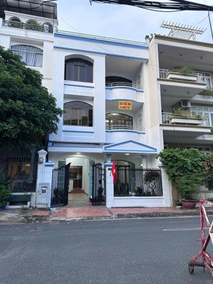 cho thuê bt 6pn, 3wc, 114.3m2 tại hồ văn huê, phú nhuận, 50 triệu vnd