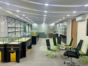 rẻ khủng khiếp, văn phòng dt 230m2 chỉ 40tr siêu xịn, ngăn sẵn 5 phòng, đường bạch đằng, tân bình