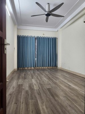 cho thuê nhà trương định-tương mai-hoàng mai .dt40m2x5t,đầy đủ nội thất,đh ,nl,..giá 11 triệu