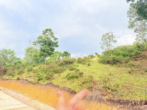 bán 2200m2 đất trong làng du lịch kon vơng kia giá chỉ 1ty7