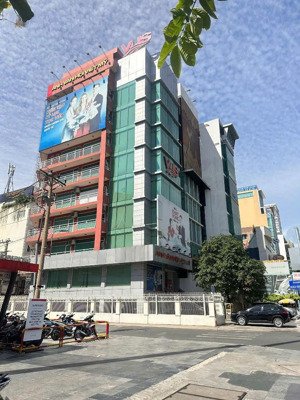 cho thuê toà nhà 105 cộng hoà (tầng lửng + 8 nổi làm văn phòng) liên hệ pkd: 0906388825