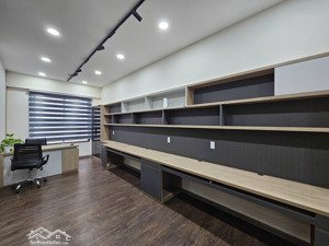 văn phòng the prince residence dt: 14m2 - giá: 5,5 triệu/tháng ~ dt: 32m2 - giá: 18 triệu/tháng