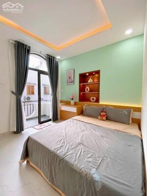 Bán nhanh nhà hẻm 5m Nguyễn Thị Nhỏ, Tân Bình, DT 70m2, giá 4tỷ8, sổ hồng riêng, 1 trệt 2 lầu