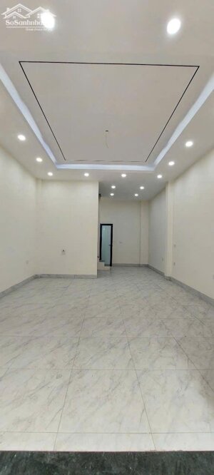 BÁN NHÀ CẦU ĐƠ 4 – THANG MÁY – NGÕ Ô TÔ – 100M RA ĐƯỜNG QUANG TRUNG