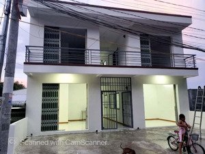 cần tiền bán nhà trọ 21 phòng đang kinh doanh ổn định tại hòn nghê, vĩnh ngọc, gần các trường học