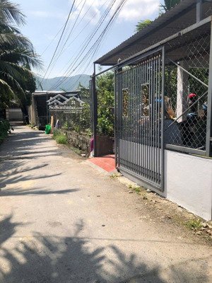 nhà diên toàn diên khánh đường nhựa 950tr gần ủy ban diên toàn