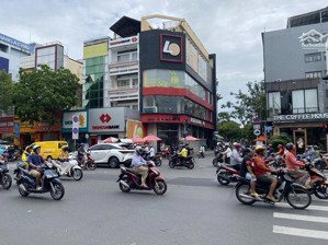 siêu phẩm mt đường lê văn sỹ, tân bình. dt:3.8x14m. 2 tầng tiện xây mới. giá chỉ: 13.7 tỷ