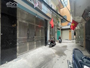 siêu phẩm ngõ 260 phố chợ khâm thiên. dt 33 m . 4 tầng. 3.2 m mặttiền. 7.3 tỷ . tiện ích bạt ngàn.