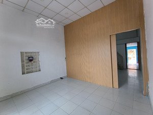 cho thuê nhà gần chợ tân phong, giá 3,8tr