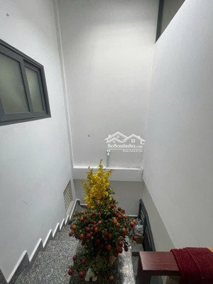 chủ bán gấp nhà 2 tầng đường kênh tân hoá , p. hoà thạnh , quận tân phú 37m2 giá 3.98 tỷ