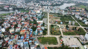 * bán đất phân lô vỉa hè tt.chúc sơn, cách bến xe yên nghĩa 4 km. tài chính 7.x tỷ