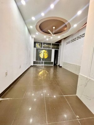 cho thuê mặt bằng siêu rẻ gần siêu thị go giá 5.5 triệu/tháng