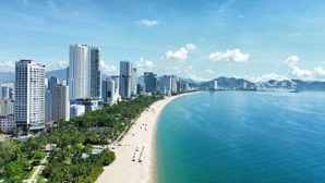 cần bán nhanh khách sạn 7 tầng đường hùng vương, 85m2, 33 tỷ, có 17 phòng và mặt dưới làm nhà hàng