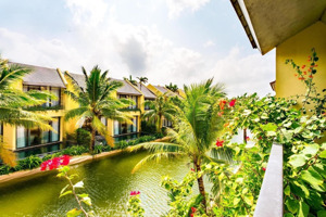 cần bán căn biệt thự casamia calm full nội thất rất đẹp 3pn lh: 0936325884