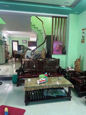 cho thuê nhà riêng 8 triệu/th tại đường nguyễn chích, 154m2, 2 pn, 3 pvs
