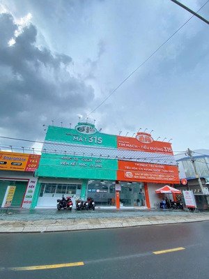 bán nhà mặt tiền lê văn sỹ - dt: 16 x 32m - hđt: 210 triệu/tháng - giá bán 80 tỷ tl