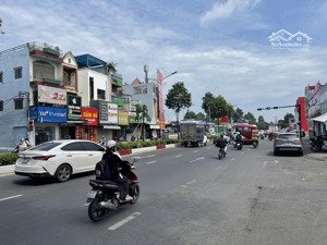 cần bán nhà mặt tiền đường nguyễn ái quốc gần ngã tư tân phong dt 10x30