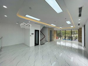 bán gấp tòa văn phòng 2 sàn, chdv, cầu diễn 120m2 x 8 tầng 2pkk, full nội thất,gpxd,pccc tiêu chuẩn