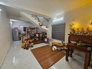 nhà 2 tầng tại hạ đoạn 2, đông hải 2, hải an. - diện tích: 63m2. ngang 5,5m.