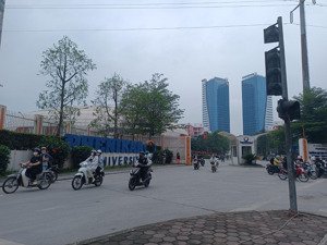 đất nghĩa lộ, 40m2- mặt tiền 6,2m. 5,25 tỷ. đi 30m ra ôtô tránh.
