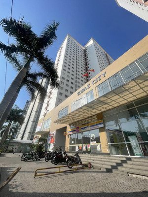 đầu tháng 5 chính chủ gửi căn hộ topaz city 2pn 2wc 73m2 giá 2.83 tỷ